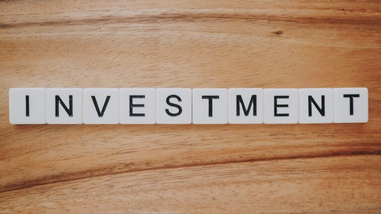 Investing in Silver 101: Long-Term Investment Strategies for Financial Success